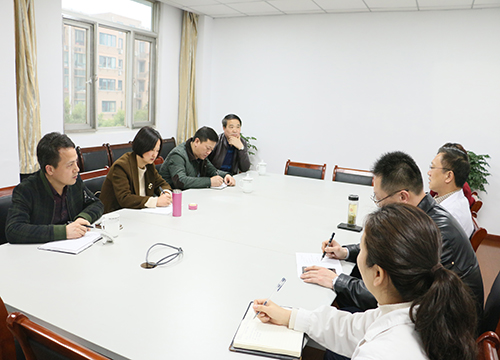 区卫计委主任陈志芳一行来我院调研.jpg